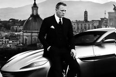 Ο Daniel Craig βγάζει στο σφυρί την Aston Martin του για καλό σκοπό! #Radio #grxpress #gossip #celebritiesnews