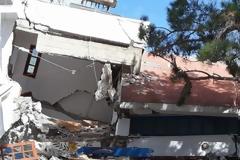 Πραγματική κατεδάφιση κτιρίου στην Κρήτη για να γίνει άσκηση σεισμού