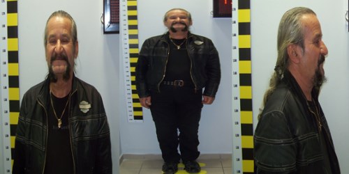 Αυτός είναι 61χρονος Λαρισαίος πρώην αστυνομικός που συνελήφθη για παιδική πορνογραφία- Χαμογελάει στις φωτογραφίες της ΕΛ.ΑΣ. - Φωτογραφία 2