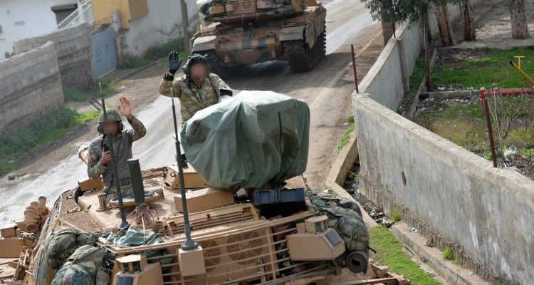 Ψάχνουν το πλεονέκτημα στη Συρία οι Τούρκοι με τα αναβαθμισμένα M-60T1 - Φωτογραφία 1