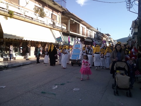 Με επιτυχία το πρώτο παιδικό καρναβάλι στη ΒΟΝΙΤΣΑ!! (ΦΩΤΟ-ΒΙΝΤΕΟ) - Φωτογραφία 10