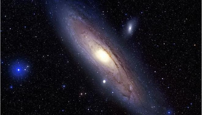 Η Ανδρομέδα έχει ίδιο μέγεθος με τον γαλαξία μας - Φωτογραφία 1