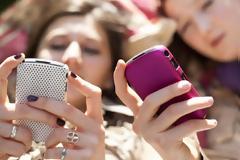 Texting: H μεγάλη αγαπημένη... ασχολία των Ελλήνων