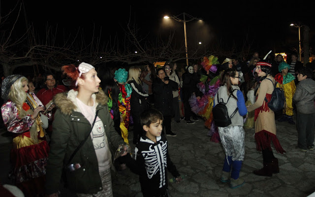 Πραγματοποιήθηκε η Καρναβαλική Βραδινή Παρέλαση στον ΑΣΤΑΚΟ (ΦΩΤΟ) - Φωτογραφία 8