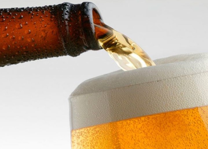 Δείτε 21 τρόπους για να ανοίξετε μια μπύρα [video] - Φωτογραφία 1