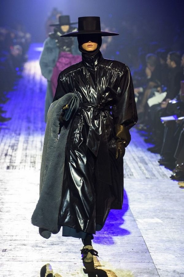 H εβδομάδα μόδας της Νέας Υόρκης έριξε αυλαία με το ξεχωριστό catwalk του Marc Jacobs  #survivorGR  #fashionista #fashionstyle #fashionable #trend #trendy - Φωτογραφία 6