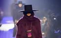 H εβδομάδα μόδας της Νέας Υόρκης έριξε αυλαία με το ξεχωριστό catwalk του Marc Jacobs  #survivorGR  #fashionista #fashionstyle #fashionable #trend #trendy - Φωτογραφία 8