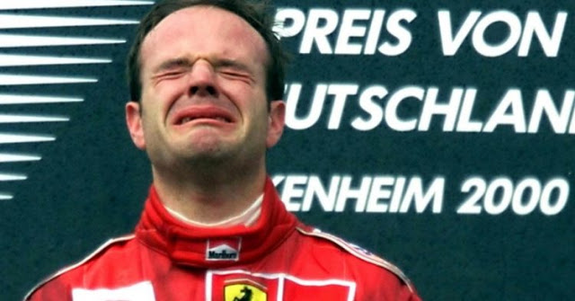 Η πιο ντροπιαστική στιγμή στη Formula 1. Όταν ο Μπαρικέλο φρέναρε για να κερδίσει ο Σουμάχερ - Φωτογραφία 4