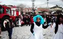 Πολύς κόσμος στο καρναβάλι και στο βλάχικο γάμο στο ΜΟΝΑΣΤΗΡΑΚΙ Βόνιτσας (ΠΟΛΛΕΣ ΦΩΤΟ) - Φωτογραφία 11