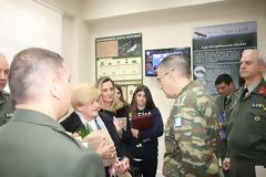 Συγκινητική στιγμή στο ΓΕΣ κατά την παρουσίαση της 7 Μ/Κ ΤΑΞ «ΣΑΡΑΝΤΑΠΟΡΟΣ» (7 ΦΩΤΟ)