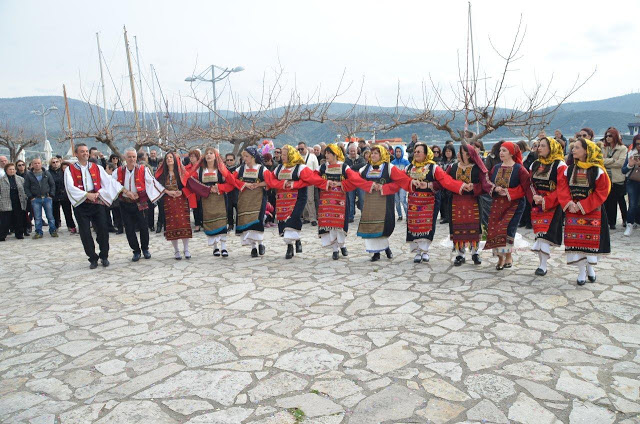 Οι Αστακιώτες γιόρτασαν τα κούλουμα στη παραλία  (ΦΩΤΟ) - Φωτογραφία 104