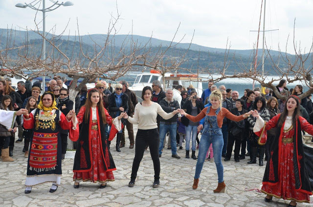 Οι Αστακιώτες γιόρτασαν τα κούλουμα στη παραλία  (ΦΩΤΟ) - Φωτογραφία 121