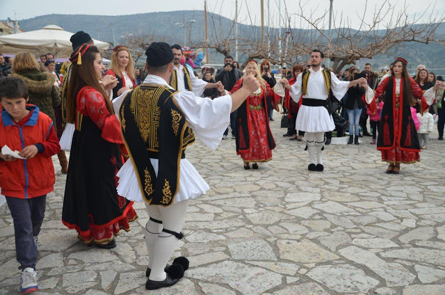 Οι Αστακιώτες γιόρτασαν τα κούλουμα στη παραλία  (ΦΩΤΟ) - Φωτογραφία 42