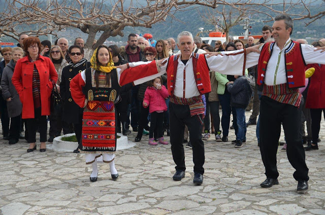 Οι Αστακιώτες γιόρτασαν τα κούλουμα στη παραλία  (ΦΩΤΟ) - Φωτογραφία 95