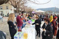 Οι Αστακιώτες γιόρτασαν τα κούλουμα στη παραλία  (ΦΩΤΟ)