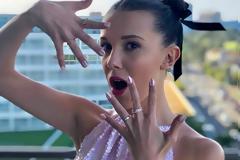 H Millie Bobby Brown έχει αγόρι: Δες τους μαζί!