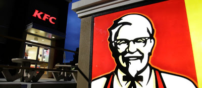 Βρετανία: Έκλεισαν τα KFC γιατί ξέμειναν από ... κοτόπουλα! - Φωτογραφία 1