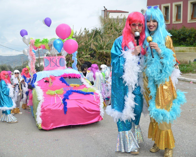 Κι άλλα Στιγμιότυπα από το εντυπωσιακό καρναβάλι του ΑΣΤΑΚΟΥ (ΠΟΛΛΕΣ ΦΩΤΟ) - Φωτογραφία 1