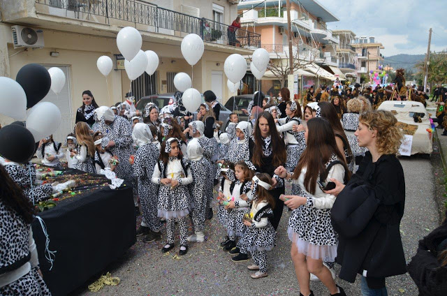 Κι άλλα Στιγμιότυπα από το εντυπωσιακό καρναβάλι του ΑΣΤΑΚΟΥ (ΠΟΛΛΕΣ ΦΩΤΟ) - Φωτογραφία 4
