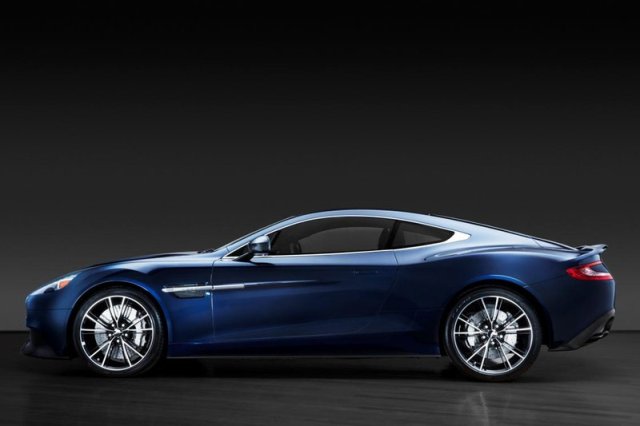 Στο σφυρί η αγαπημένη Aston Martin του Daniel Craig - Φωτογραφία 1