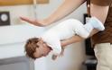 Πνιγμονή: Οι κινήσεις που θα σώσουν το παιδί!