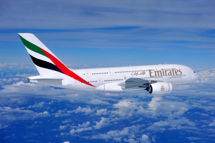 Την πέταξαν έξω από πτήση της Emirates επειδή είχε πόνους περιόδου - Φωτογραφία 1