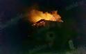 Βίντεο από το φλεγόμενο σπίτι στην Πλαγιά Βόνιτσας! - Φωτογραφία 2