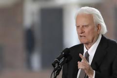 Πέθανε στα 99 του ο Μπίλλυ Γκράχαμ, ο πάστορας όλων των Αμερικανών Προέδρων