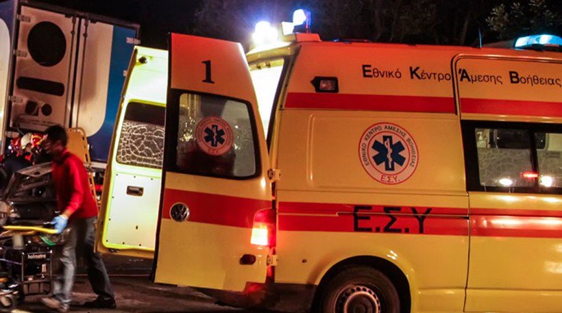 Τραγωδία στην Εθνική Αθηνών-Λαμίας: Νεκρός οδηγός από σύγκρουση ΙΧ με νταλίκα - Φωτογραφία 1