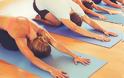 Ωφελεί η yoga την επίμονη οσφυαλγία;