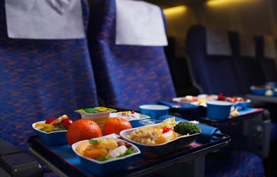 Άραγε μπορείτε να ζητήσετε και δεύτερο πιάτο φαγητό στο αεροπλάνο; - Φωτογραφία 1