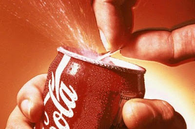 ΑΠΙΣΤΕΥΤΟ: Οικοδόμος ήπιε κουτάκι Coca Cola που έχει λήξει εδώ και 23 χρόνια- Δείτε τι του συνέβη... - Φωτογραφία 1