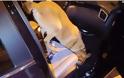 Η στιγμή που αστυνομικός σκύλος στην Ηγουμενίτσα εντοπίζει ναρκωτικά σε αυτοκίνητο [βίντεο]