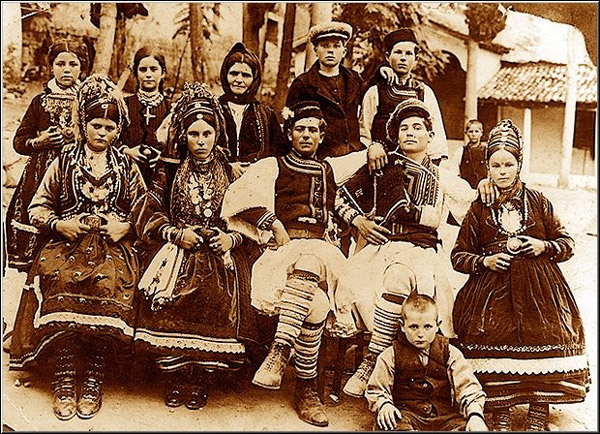 Οι Βλάχοι: Η καταγωγή, η γλώσσα, και η μακραίωνη ιστορία τους - Φωτογραφία 5