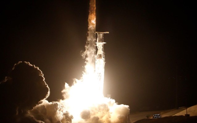 Η SpaceX εκτόξευσε τους πρώτους δορυφόρους της για παροχή Ίντερνετ - Φωτογραφία 1