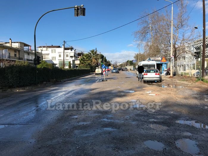 Λαμία: Τροχαίο με μηχανάκι [photos] - Φωτογραφία 6