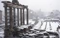 Ρώμη: Η σφοδρότερη χιονόπτωση των τελευταίων 6 ετών – Στα λευκά το Κολοσσαίο