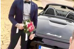 ΒΟΜΒΑ στη showbiz: Παντρεύτηκε πασίγνωστος Ελληνας τραγουδιστής και δεν τον πήρε χαμπάρι κανένας - Δείτε τον ντυμένο γαμπρό... [photos]