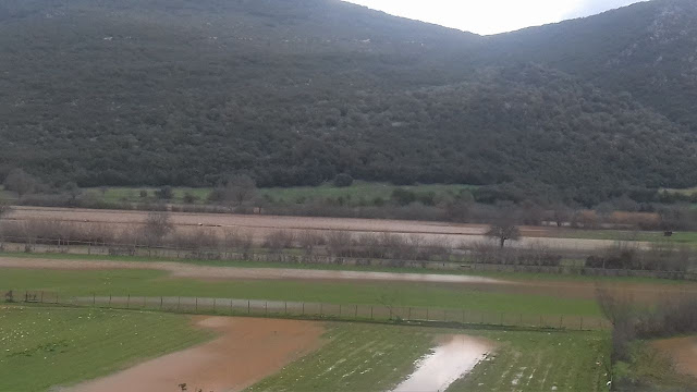 Πλημμύρισαν τα χωράφια στον ΑΕΤΟ Ξηρομέρου από την κακοκαιρία! - Φωτογραφία 11