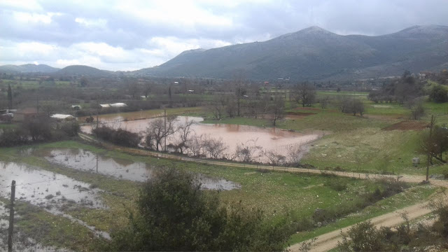 Πλημμύρισαν τα χωράφια στον ΑΕΤΟ Ξηρομέρου από την κακοκαιρία! - Φωτογραφία 13