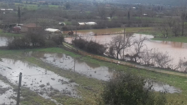Πλημμύρισαν τα χωράφια στον ΑΕΤΟ Ξηρομέρου από την κακοκαιρία! - Φωτογραφία 2