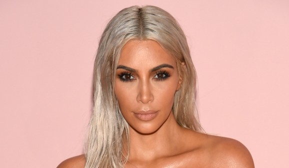 Pink hair, don’t care: Η Kim Kardashian άλλαξε ΞΑΝΑ τα μαλλιά της - Φωτογραφία 1