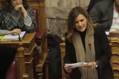 Spiegel: Η ΑΝΤΩΝΟΠΟΥΛΟΥ ΕΚΘΕΤΕΙ ΤΟΝ ΤΣΙΠΡΑ