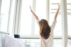 Σε αυτή την πλευρά πρέπει να ξυπνάς το πρωί - Η επιστήμη δίνει απάντηση