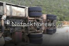 Φωκίδα: Ντεραπάρισε Νταλίκα στον Άγιο Νικόλαο [photos]