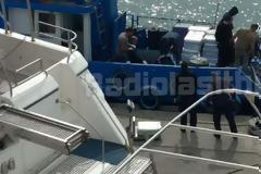 Ρεσάλτο του λιμενικού σε αλιευτικό με 1,5 τόνο κάνναβης (βίντεο και φωτογραφίες)