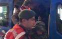 Έβρος: Ώρες αγωνίας για τους συγγενείς των στρατιωτικών – Προσεύχονται να γυρίσουν σώοι