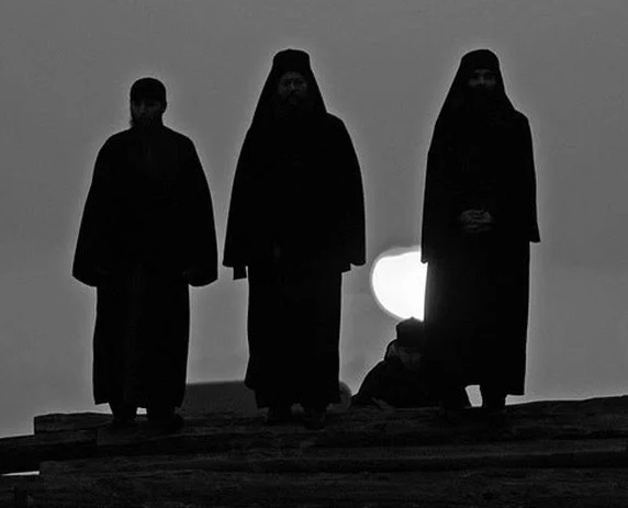 Οι 12 Αόρατοι μοναχοί του Αγίου Όρους - Ποιο είναι; - Τι λέει η παράδοση... [photos] - Φωτογραφία 4