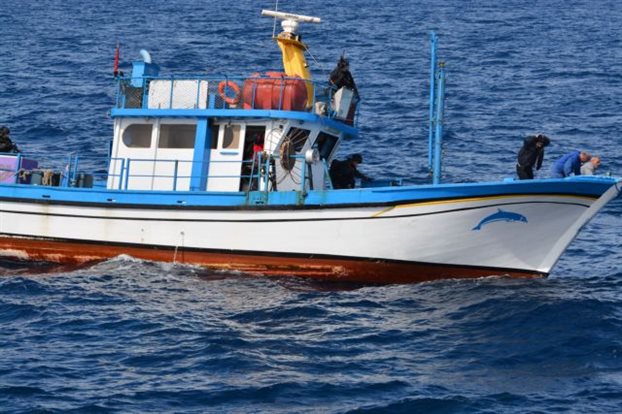 Ενώπιον της Δικαιοσύνης το πλήρωμα του αλιευτικού με τους 1,3 τόνους κάναβης - Φωτογραφία 1