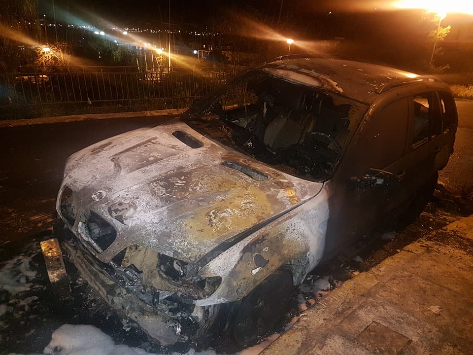 Έκαψαν το αυτοκίνητο του πρώην προέδρου της ΟΝΝΕΔ Γιάννη Κουλιζάκου - Φωτογραφία 4